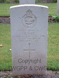 Reichswald Forest War Cemetery - Smith, John Ernest